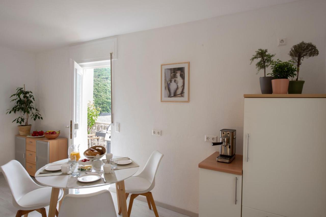 Ferienwohnung Burgblick Coraidelstein كلوتن المظهر الخارجي الصورة